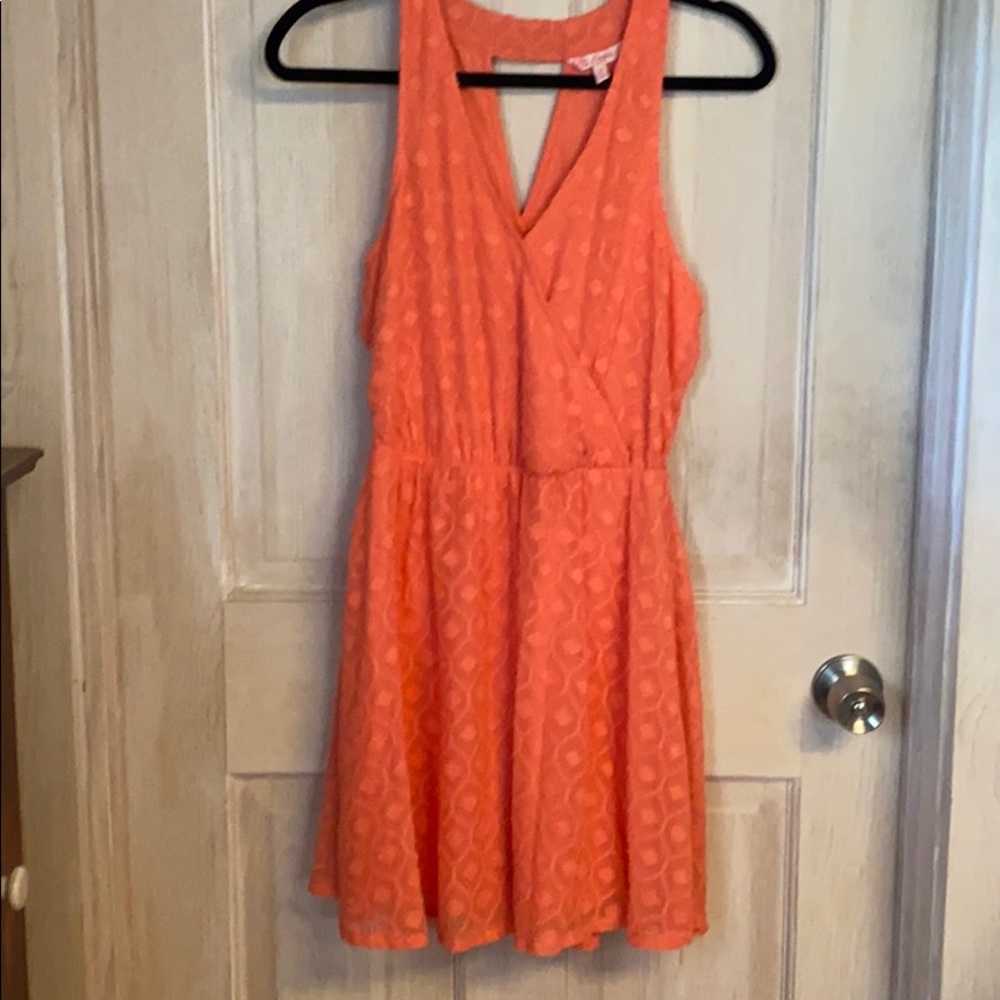 Lace dress - Picture 2 of 4